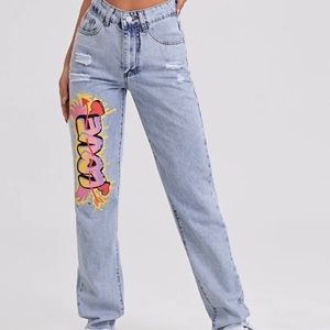 High waist letter graphic ripped jeans